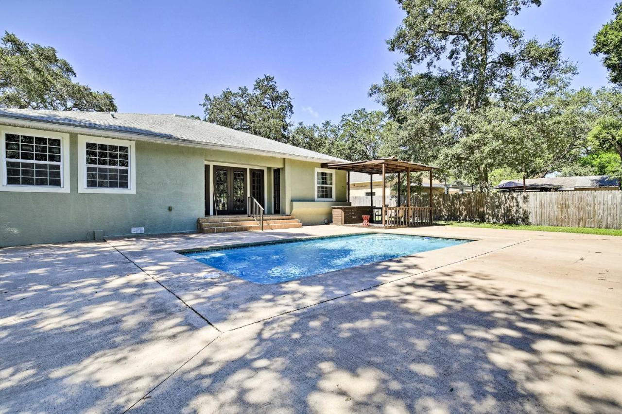 Tampa Oasis With Pool About 7 Mi To Busch Gardens! Villa Exterior foto